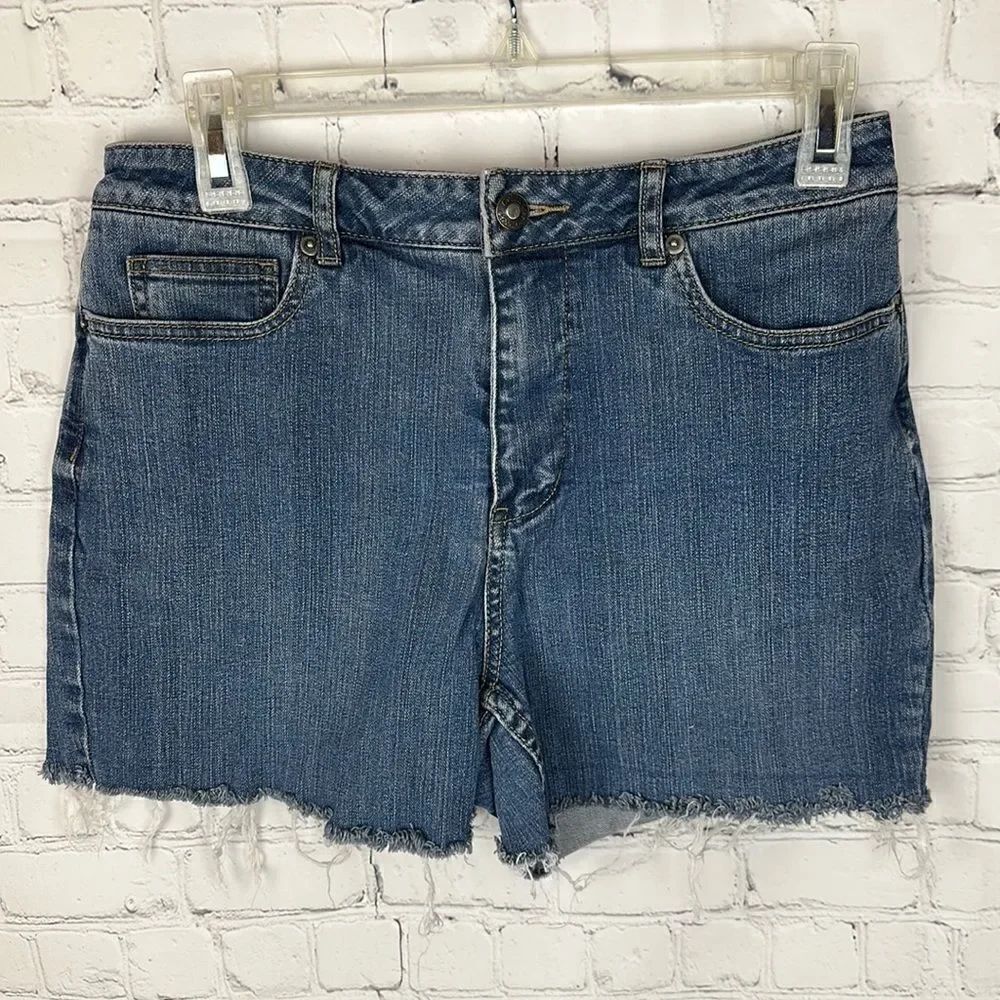 Coldwater Creek Frayed Hem Jean Shorts Size 8